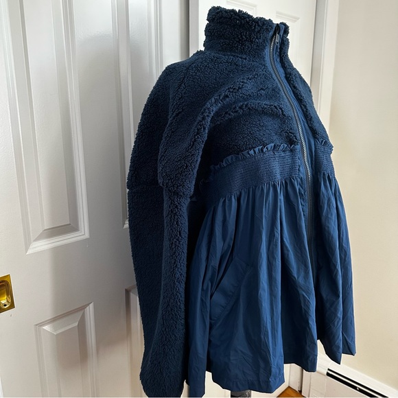 Free People Ain’t She Lovely Jacket Blue Flowy Skirted Fleece Slouchy Boho S - Picture 4 of 7